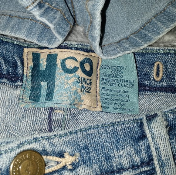 Shorts - Picture 4 of 5